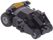 30300 LEGO The Dark Knight Trilogy The Batman Tumbler
