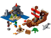 LEGO Minecraft The Pirate Ship Adventure Building Kit (386 Pieces) 21152