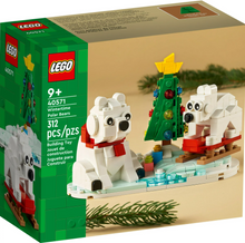 LEGO Wintertime Polar Bears Christmas Décor Building Kit 40571